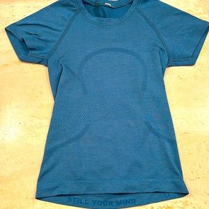 Lululemon Athletic top